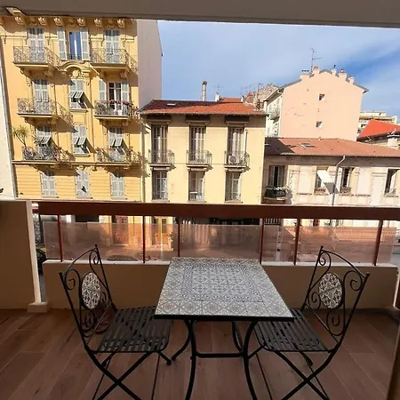 Beautiful - Terrace شقة نيس